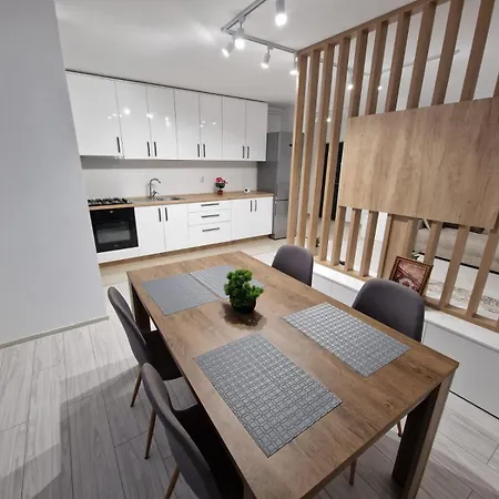 Claudio Apartament's 12 *