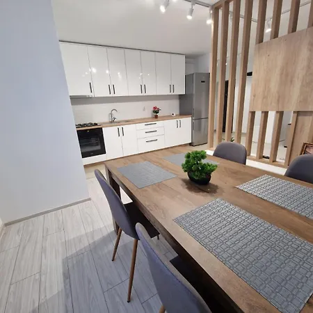 Claudio Apartament's 12 *